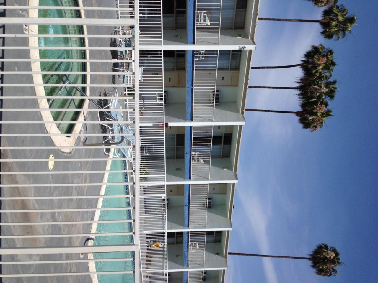 Inn Of Long Beach Exterior photo